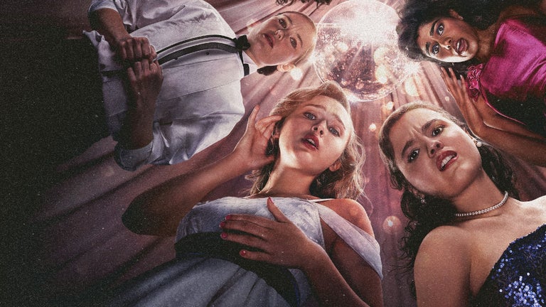 Netflix estrena una película de terror que quiere rescatar el tono de las películas gore de los 80s
