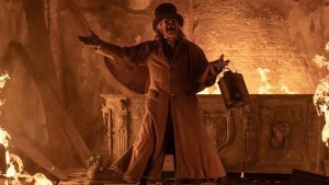 El terrorífico Nosferatu de Robert Eggers se deja ver en las primeras imágenes de la película