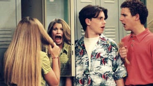 This star from one of the iconic series of the 90s cut her long hair live and left the audience speechless