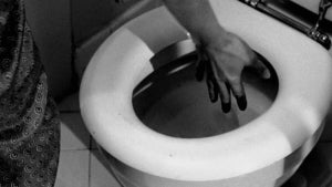 Alfred Hitchcock, le Code Hays et l'étrange histoire des toilettes à Hollywood